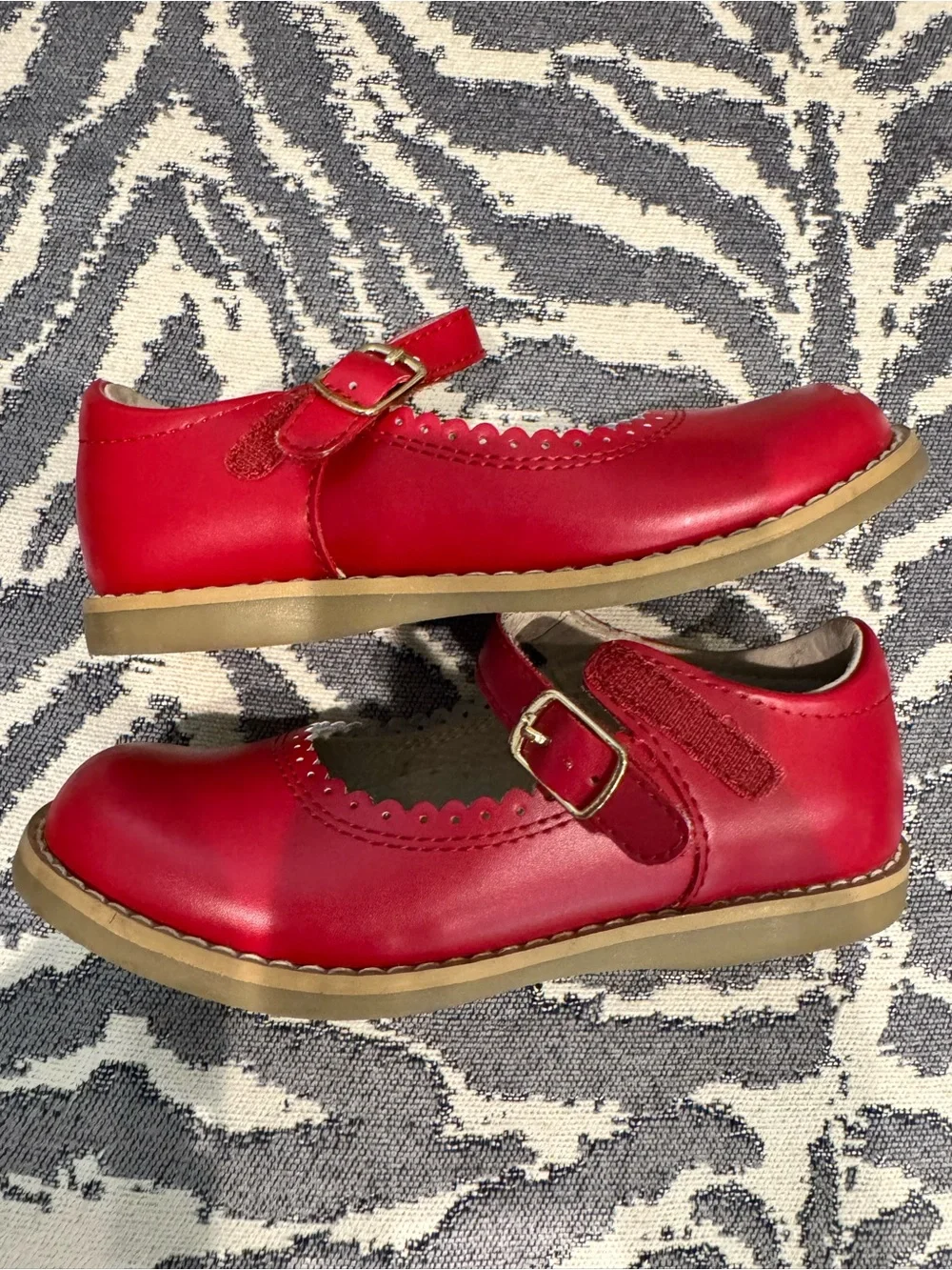 Girls Leather Footmates Size 10.5 Apple Red Allie Mary Jane Shoes